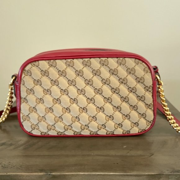 GG Marmont Shoulder Bag Diagonal Quilted GG Canvas Small - Picture 4 of 6